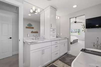 7400 N Timberlane Drive, Madeira, OH 45243 - Photo 27