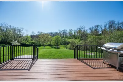 4817 Kleeman Green Drive, Cincinnati, OH 45211 - Photo 39