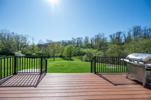 4817 Kleeman Green Dr, Cincinnati, OH 45211 - Photo 39