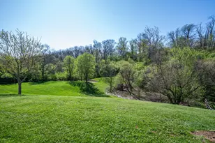 4817 Kleeman Green Dr, Cincinnati, OH 45211 - Photo 41