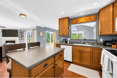 4817 Kleeman Green Drive, Cincinnati, OH 45211 - Photo 13