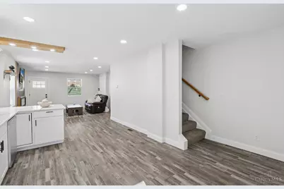 582 Greenwell Avenue, Delhi Township, OH 45238 - Photo 9