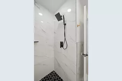 5695 Antoninus Drive, Green Township, OH 45238 - Photo 17