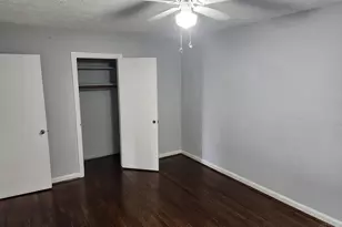 5568 Beechmont Ave, Cincinnati, OH 45230 - Photo 29