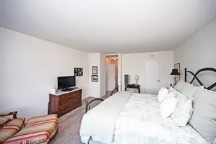 2444 Madison Rd, Cincinnati, OH 45208 - Photo 25