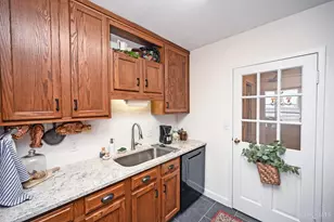 2444 Madison Rd, Cincinnati, OH 45208 - Photo 21