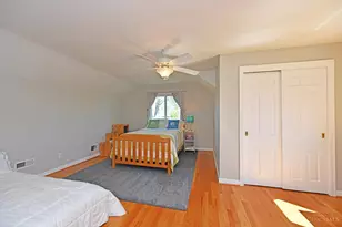 8851 Roundhill Rd, Sycamore Township, OH 45236 - Photo 17