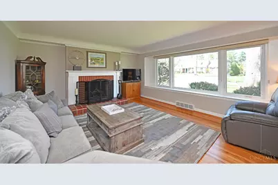 8851 Roundhill Road, Sycamore Township, OH 45236 - Photo 3