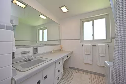 8851 Roundhill Road, Sycamore Township, OH 45236 - Photo 13