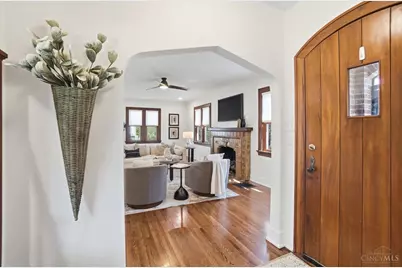 1123 Salisbury Drive, Cincinnati, OH 45226 - Photo 5