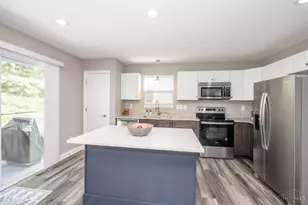 4216 Badgeley Cir, Cincinnati, OH 45223 - Photo 13