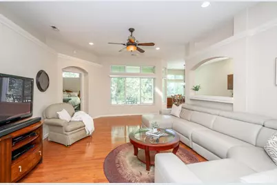 1056 Logan Landing, Pierce Township, OH 45245 - Photo 5