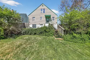 1893 Ashbrook Dr, Cincinnati, OH 45238 - Photo 5