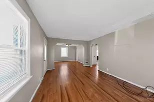 1893 Ashbrook Dr, Cincinnati, OH 45238 - Photo 9