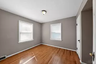 1893 Ashbrook Dr, Cincinnati, OH 45238 - Photo 15