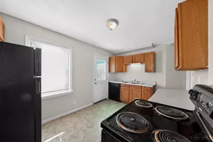 1893 Ashbrook Dr, Cincinnati, OH 45238 - Photo 11