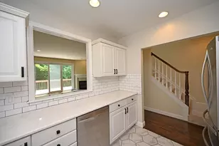 466 Stanley Ave, Cincinnati, OH 45226 - Photo 5