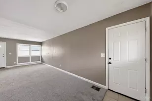 1304 Aldrich Ave, Springfield Township, OH 45231 - Photo 7