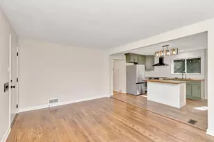 610 Fairbanks Ave, Cincinnati, OH 45205 - Photo 9