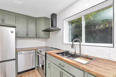 610 Fairbanks Avenue, Cincinnati, OH 45205 - Photo 13