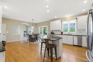 1416 Miami Lake Dr, Miami Township, OH 45140 - Photo 7