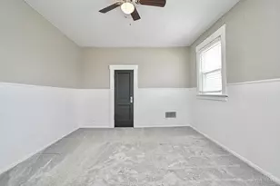 2364 Langdon Farm Rd, Cincinnati, OH 45237 - Photo 17