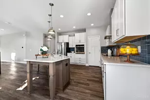 9460 W Meadow Dr, West Chester, OH 45069 - Photo 15