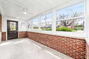 1710 Krylon Dr, Reading, OH 45215 - Photo 7