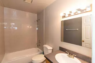 1324 Chapel St, Cincinnati, OH 45206 - Photo 7