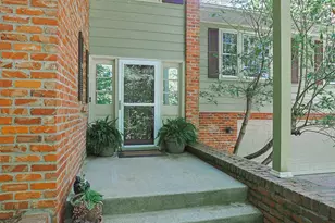 200 Brocdorf Dr, Wyoming, OH 45215 - Photo 3