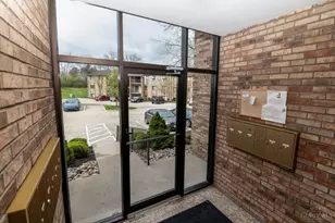 7231 Creekview Dr, Colerain Township, OH 45247 - Photo 5