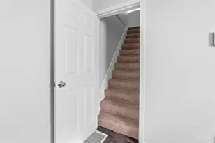 3962 Standish Ave, Cincinnati, OH 45213 - Photo 17