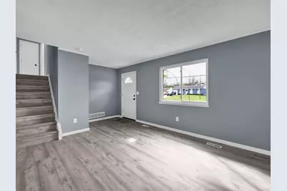 1034 W Kemper Road, Forest Park, OH 45240 - Photo 11