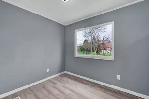 1034 W Kemper Rd, Forest Park, OH 45240 - Photo 13