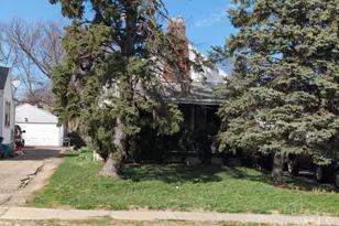 109 E Siebenthaler Ave, Dayton, OH 45405 - Photo 1