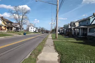 109 E Siebenthaler Ave, Dayton, OH 45405 - Photo 5