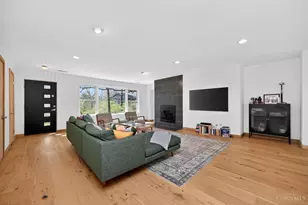 439 Hidden Valley Ln, Wyoming, OH 45215 - Photo 7