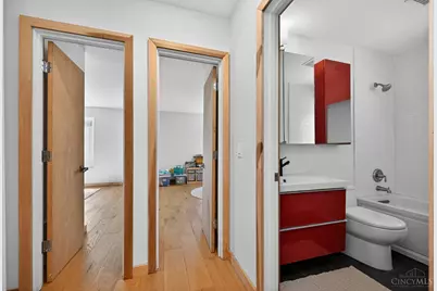 439 Hidden Valley Lane, Wyoming, OH 45215 - Photo 35