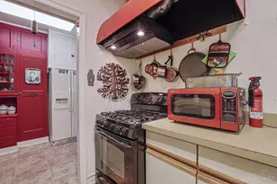 3900 Rose Hill Ave, Cincinnati, OH 45229 - Photo 21