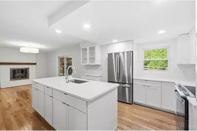 1405 Holman View Drive, Wyoming, OH 45215 - Photo 13