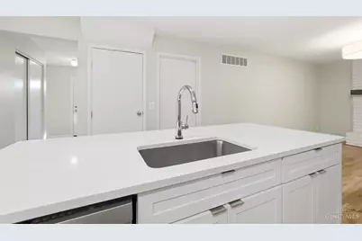 1405 Holman View Drive, Wyoming, OH 45215 - Photo 17