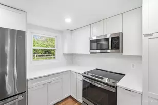 1405 Holman View Dr, Wyoming, OH 45215 - Photo 15