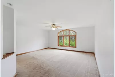 5739 Squirrelsnest Lane, Colerain Township, OH 45252 - Photo 33