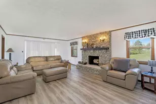 9681 Placid Dr, West Chester, OH 45241 - Photo 3