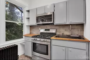 3033 Marshall Ln, Cincinnati, OH 45220 - Photo 7