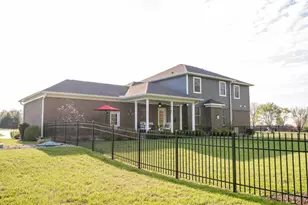 3667 Jimmy Stewart Dr, Wayne Township, OH 45011 - Photo 9