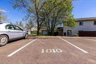 1010 E Crescentville Rd, West Chester, OH 45246 - Photo 17