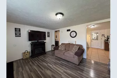 196 Orchard Circle, Blanchester, OH 45107 - Photo 7