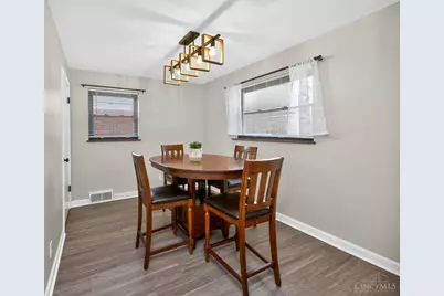 6831 Buckingham Place, Columbia Township, OH 45227 - Photo 11