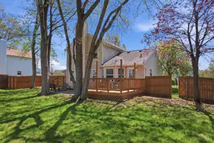 688 Whippoorwill Dr, Union Township, OH 45244 - Photo 7